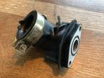 Inlaatspruitstuk Baotian / Peugeot V Clic- Gebruikt.    (B), Fietsen en Brommers, Brommeronderdelen | Scooters, Ophalen of Verzenden