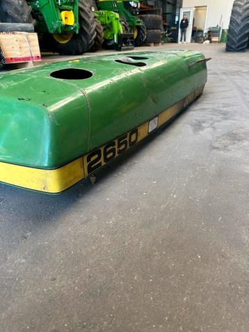 John Deere 2650 Motorkap beschikbaar voor biedingen