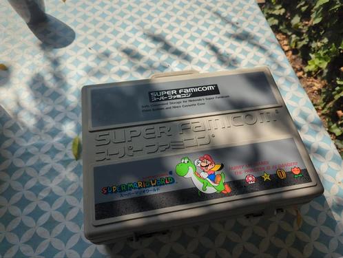 Super famicom met collectors doos, Spelcomputers en Games, Spelcomputers | Nintendo Super NES, Zo goed als nieuw, Zonder controller
