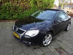 Volkswagen Eos MET PANORAMA DAK & APK. HET GEHELE DAK WERKT, Voorwielaandrijving, 4 cilinders, 4 stoelen, Zwart