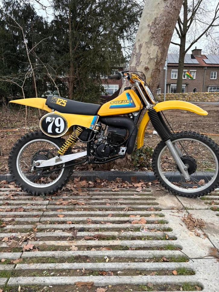 Suzuki rm 125 1979, Fietsen en Brommers, Brommers | Crossbrommers, Zo goed als nieuw, Suzuki, Ophalen