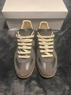 maison margiela gats maat 43, Kleding | Heren, Ophalen of Verzenden, Zo goed als nieuw, Zwart