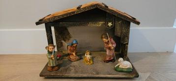 Antieke Kerstgroep Eig. L.V. Holland beschikbaar voor biedingen