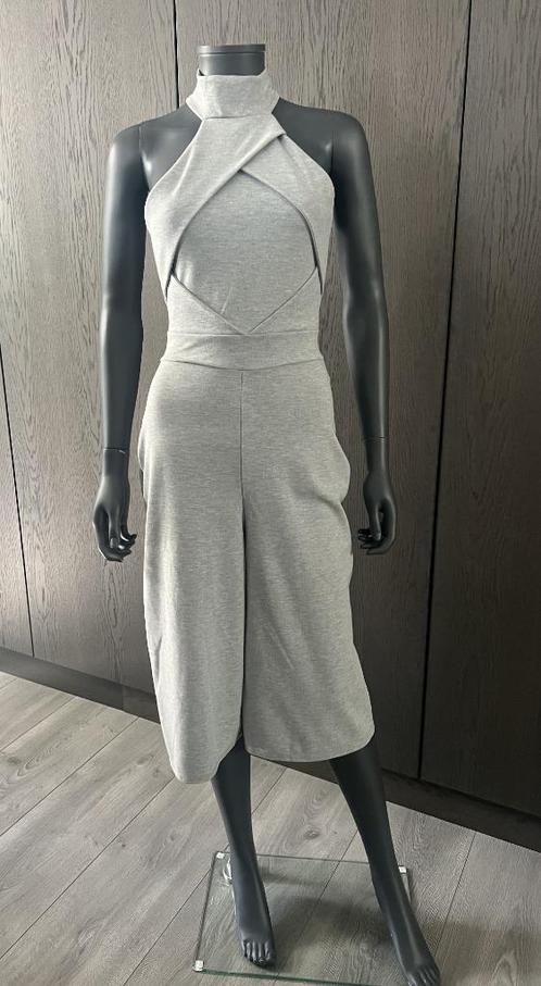 MISSGUIDED - lichtgrijze jumpsuit - 36 (S), Kleding | Dames, Jumpsuits, Zo goed als nieuw, Maat 36 (S), Grijs, Verzenden