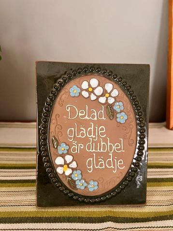 Wandtegel nr 963 van Jie Gantofta beschikbaar voor biedingen