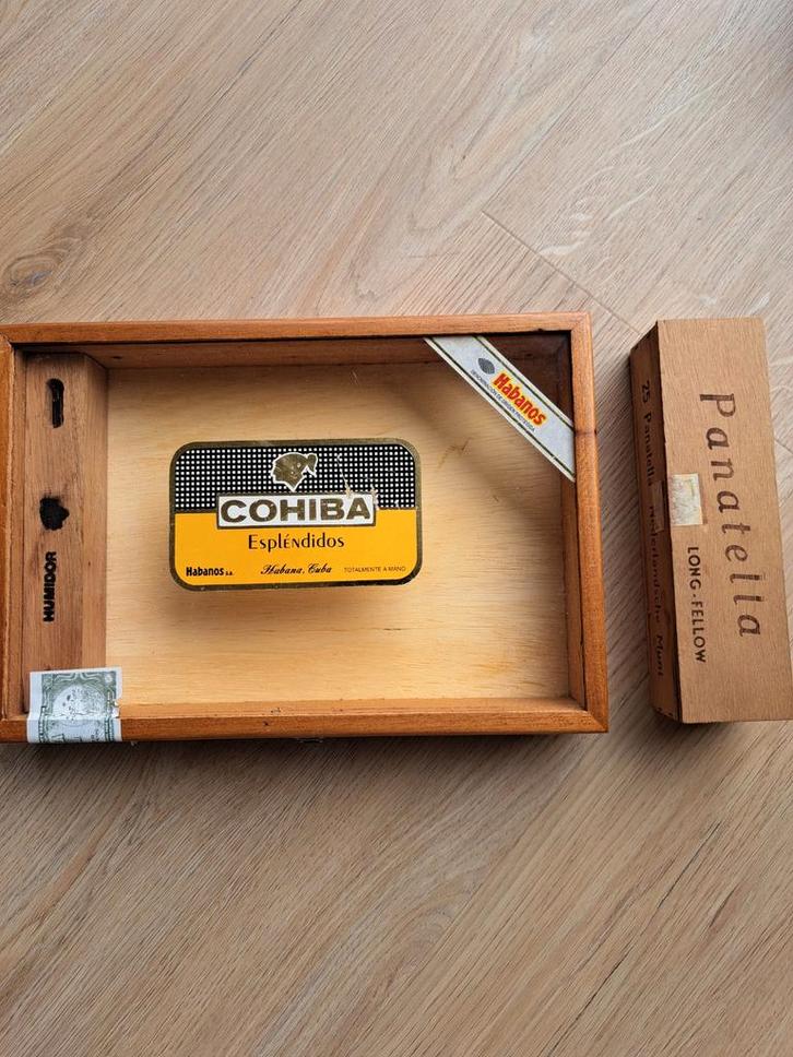 Vintage Sigarenkistje Cohiba Esplendidos, Verzamelen, Rookartikelen, Aanstekers en Luciferdoosjes, Gebruikt, Tabaksdoos of Verpakking