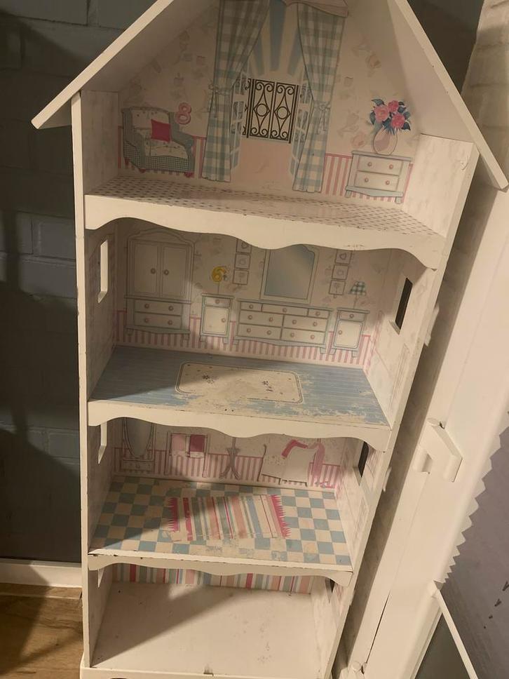 Leuk (zwaar) houten poppenhuis, Kinderen en Baby's, Speelgoed | Poppenhuizen, Gebruikt, Poppenhuis, Ophalen of Verzenden