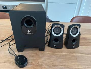 Logitech Z313 PC Speakers beschikbaar voor biedingen