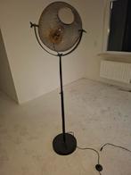 Mooie lamp gratis af te halen!, Huis en Inrichting, Lampen | Vloerlampen, Gebruikt, Ophalen of Verzenden, Metaal, 150 tot 200 cm