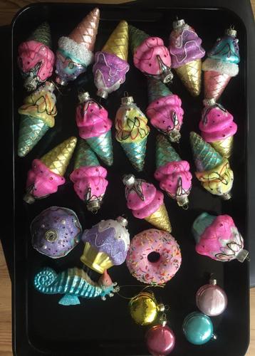Kerstballen 25 stuks beschikbaar voor biedingen