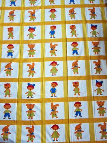 Vrolijk retro vintage gordijn voor de kinderkamer/ speelhoek beschikbaar voor biedingen