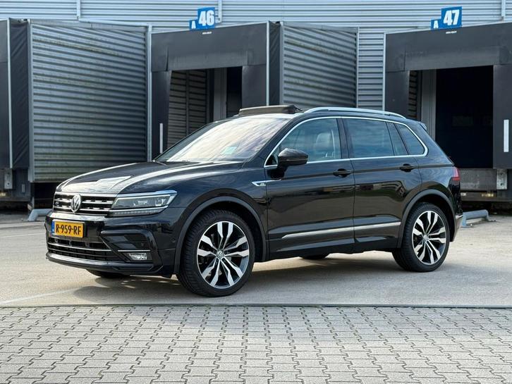 Volkswagen Tiguan 2.0 TSI 180pk 4Motion DSG 2018 Zwart, Auto's, Volkswagen, Particulier, Tiguan, Benzine, SUV of Terreinwagen