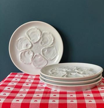 Set van 4 vintage witte oesterborden beschikbaar voor biedingen