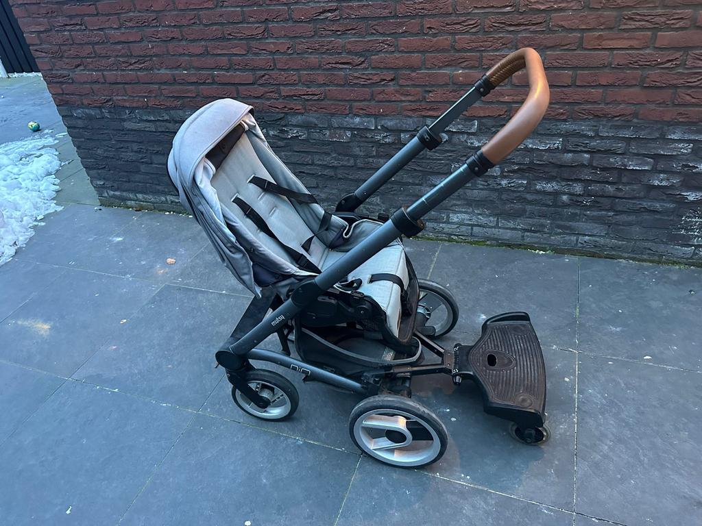 Mutsy kinderwagenset met meerijplank en opzetstukken, Kinderen en Baby's, Kinderwagens en Combinaties, Gebruikt, Met reiswieg