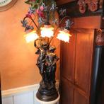 Frans Art nouveau tafellamp met een beeld van AUGUSTE MOREAU, Antiek en Kunst, Ophalen