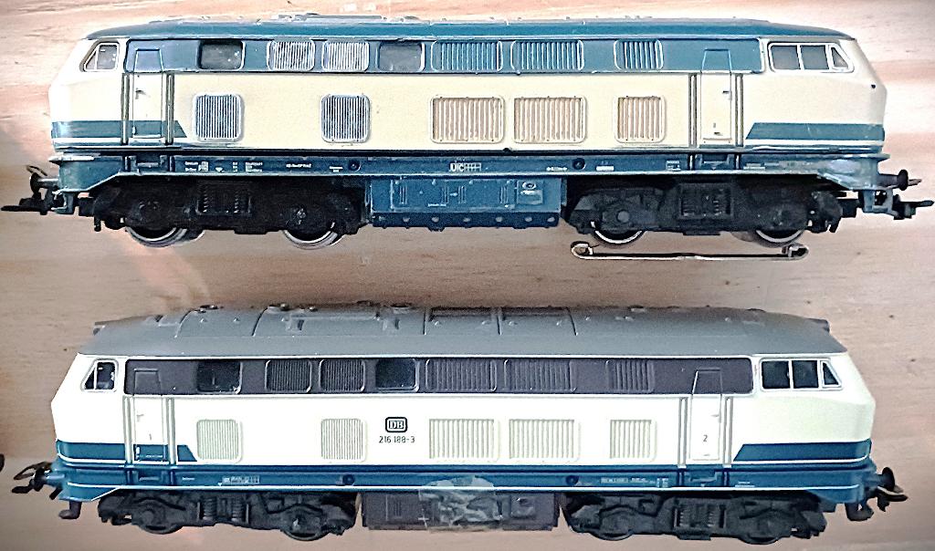 Marklin 3374 analoog en digitaal DB 216 188-3, Hobby en Vrije tijd, Modeltreinen | H0, Wisselstroom, Locomotief, Ophalen of Verzenden