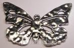 1121 Mooie Zilver Kleurige Metalen Hanger Vlinder, Verzenden, Nieuw, Hanger