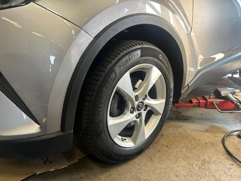 Te koop 4 originele Toyota C-HR wielen met michelin banden, Auto-onderdelen, Banden en Velgen, Banden en Velgen, Zomerbanden, 17 inch