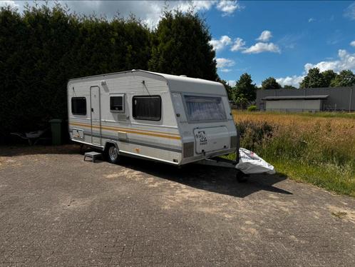 Gezinscaravan Knaus Sudwind  1990 met voortent en vast bed, Caravans en Kamperen, Caravans, Particulier, tot en met 4, 750 - 1000 kg