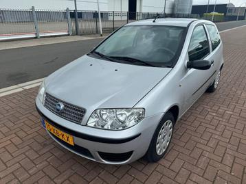 Fiat Punto 1.2 /Airco/St.bkr/Trekhaak/C.V/Nieuwe APK beschikbaar voor biedingen