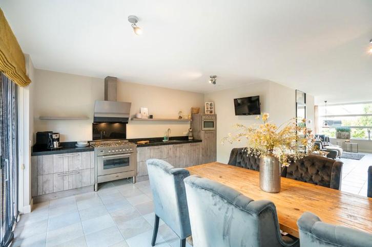 houtkleurige rechte keuken –luxe uitgevoerd GEDEMONTEERD, Huis en Inrichting, Keuken | Complete keukens, Zo goed als nieuw, Enkelwandige keuken