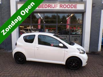 Toyota Aygo 1.0-12V Comfort AUTOMAAT,AIRCO,NIEUWE APK ! ""ZO beschikbaar voor biedingen