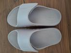 Oofos, verstelbare dames slipper maat 38, Kleding | Dames, Schoenen, Ophalen of Verzenden, Zo goed als nieuw