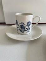 Klederdrachten servies 11kop&schotels, Ophalen of Verzenden, Overige stijlen, Kop(pen) en/of Schotel(s)