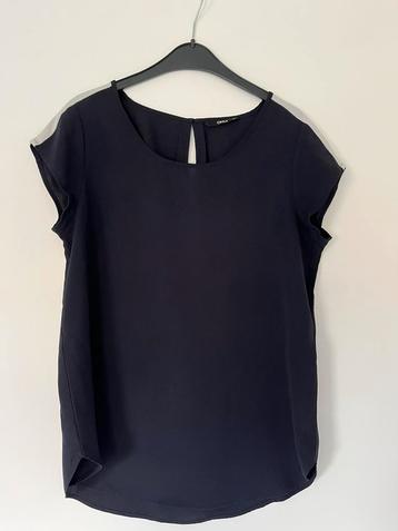 Donkerblauw shirtje van ONLY maat 36 beschikbaar voor biedingen