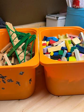 Houten blokjes (heel veel) beschikbaar voor biedingen