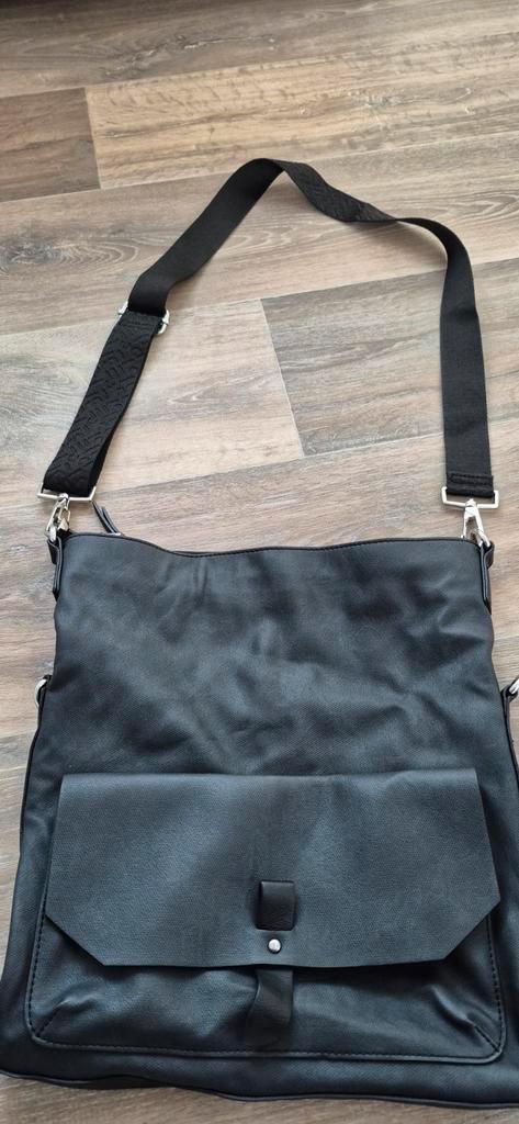 Esprit Schoudertas - Zwart, Sieraden, Tassen en Uiterlijk, Tassen | Schoudertassen, Zo goed als nieuw, Esprit, Zwart, Ophalen of Verzenden