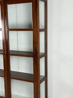 Vitrinekast boekenkast klassiek Eichholtz eiken, Huis en Inrichting, Ophalen, 25 tot 50 cm