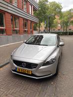 Volvo V40 1.6 T2 120PK 2014 Grijs, Auto's, Volvo, Voorwielaandrijving, Stof, Zwart, 4 cilinders