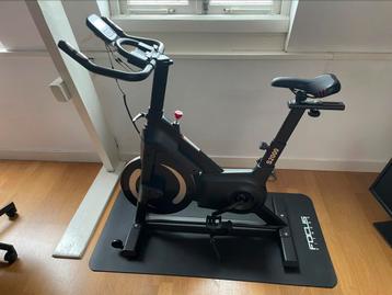 Spinfiets in perfecte staat met magneetwiel (dus heel stil!) beschikbaar voor biedingen