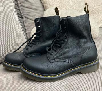 Zo goed als nieuwe Dr. Martens maat 42, 1460 pascal viginia beschikbaar voor biedingen