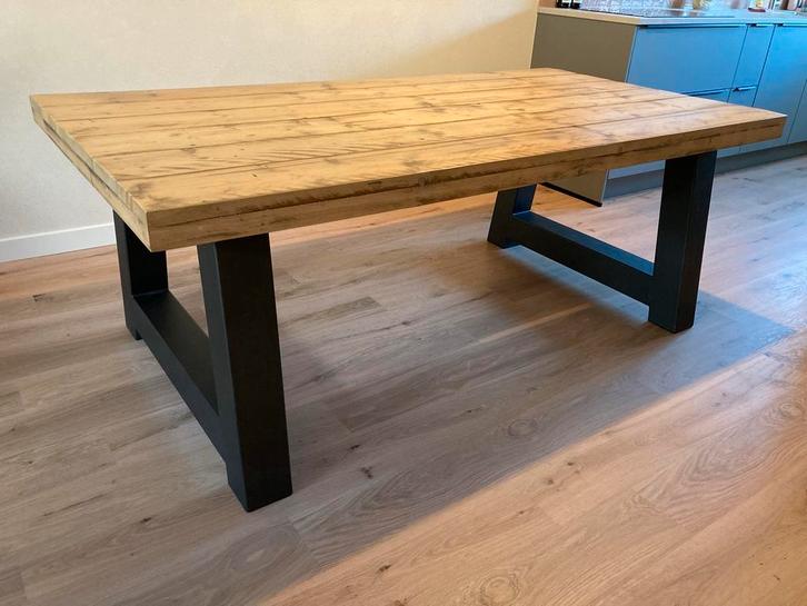 Eetkamertafel 210x110 cm - Robuust en Stijlvol, Huis en Inrichting, Tafels | Eettafels, Gebruikt, 200 cm of meer, 200 cm of meer