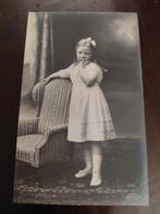 Prinses  Juliana bij haar stoel, Ophalen of Verzenden, Zo goed als nieuw, Nederland, Kaart, Foto of Prent