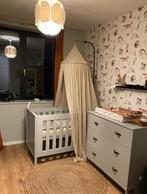 Commode en ledikant (lichtgrijs + leren greepjes), Ophalen, 50 tot 70 cm, 100 cm of meer, Zo goed als nieuw