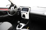 Citroen C1 1.0 VTi Shine 72 PK | Handgeschakeld | Navigatie, Auto's, Voorwielaandrijving, Stof, Gebruikt, Euro 6