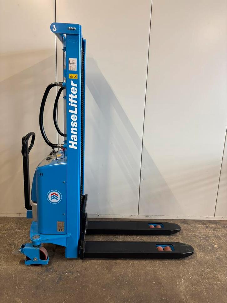 Semi-elektrische stapelaar 300cm / palletstapelaar / lifter, Doe-het-zelf en Verbouw, Overige Doe-het-zelf en Verbouw, Zo goed als nieuw