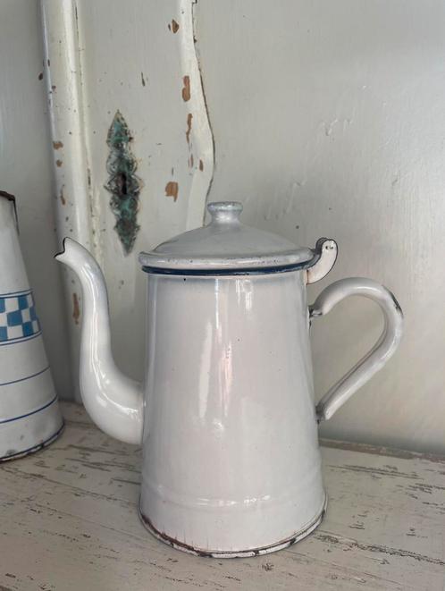 Emaille oud koffiepotje wit met blauw randje, Antiek en Kunst, Antiek | Emaille, Verzenden