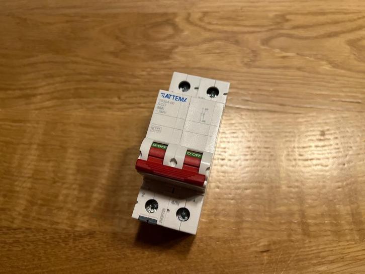 Attema Hoofdschakelaar 40A, 1 Fase, Doe-het-zelf en Verbouw, Elektra en Kabels, Zo goed als nieuw, Schakelaar, Ophalen