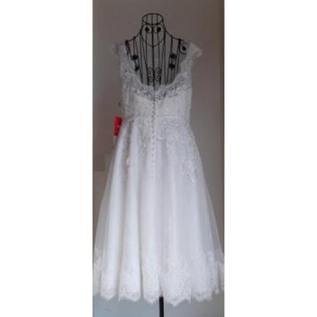 Driekwart lange (bruids)jurk in kleur ivoor beschikbaar voor biedingen