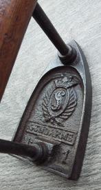 Om 1850 MINI MINIATUUR Strijkbout Strijkijzer Strijk Bout, Ophalen of Verzenden