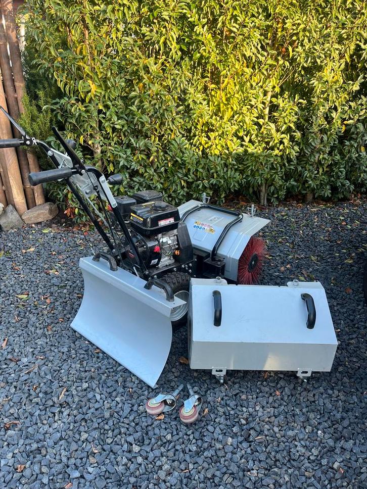 Lumag KM-600N Veegmachine - 196cc Benzine, Zakelijke goederen, Machines en Bouw | Tuin, Park en Bosbouw, Overige typen, Ophalen
