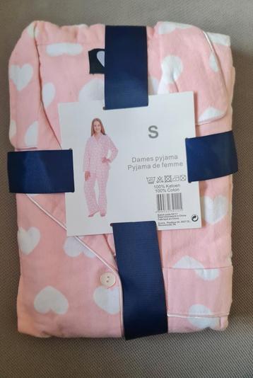 Nieuw Dames Pyjama Roos met Hartjes - Maat S beschikbaar voor biedingen