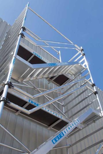 rolsteigers Trappentoren Euroscaffold Steigeraanhanger etc! beschikbaar voor biedingen