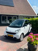 Smart ForTwo 1.0 45KW Coupe MHD AUT 2011 Zwart, Auto's, Smart, Automaat, Zwart, Wit, Origineel Nederlands