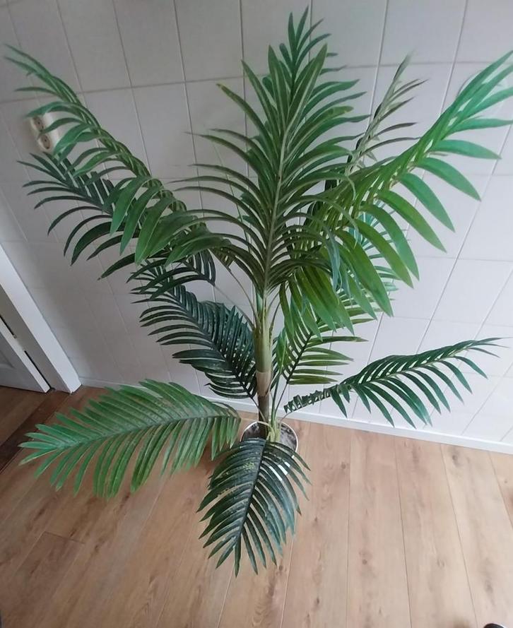 Grote Kunst Palmboom, Huis en Inrichting, Kamerplanten, Palm, 150 tot 200 cm, Groene kamerplant, Halfschaduw, In pot, Ophalen of Verzenden
