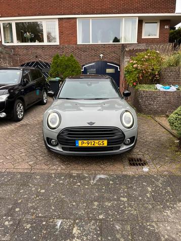 Mini Clubman 1.5 136pk Aut 2022 Grijs, 46470 km beschikbaar voor biedingen